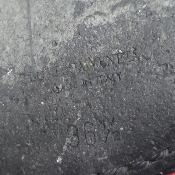 Bottega Veneta Women's Red Leather - Picture 9 of 10